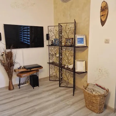Z-apartment In 트리아브나